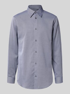 Regular Fit Freizeithemd mit Kentkragen Shop The Look MANNEQUINE