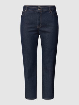 PLUS SIZE Jeans mit Label-Patch Shop The Look MANNEQUINE
