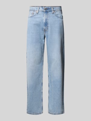 Straight Fit Jeans mit Logo-Patch Modell '565 Loose' Shop The Look MANNEQUINE