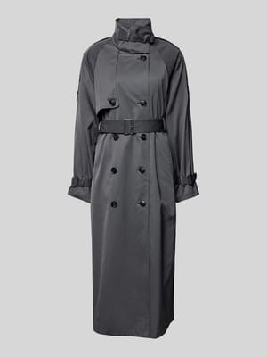 Trenchcoat met opstaande kraag, model 'Sally' Shop The Look MANNEQUINE