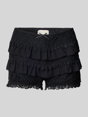 Szorty o kroju slim fit z obszyciem koronką Shop The Look MANNEQUINE