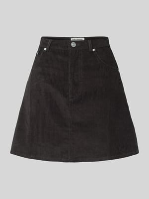 Corduroy rok met steekzakken, model 'Evas' Shop The Look MANNEQUINE