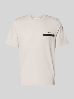 T-Shirt mit rückseitigem Motiv-Print Modell 'Bobby' Shop The Look MANNEQUINE