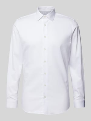Slim Fit Business-Hemd mit Kentkragen Shop The Look MANNEQUINE