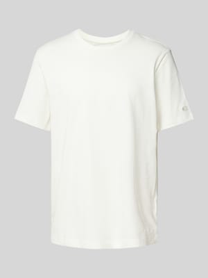 T-Shirt mit Label-Stitching Shop The Look MANNEQUINE