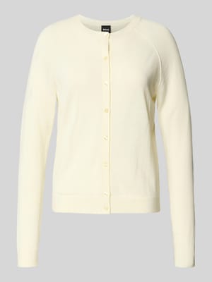 Relaxed Fit Strickjacke aus reiner Schuerwolle Modell 'FONAMI' Shop The Look MANNEQUINE