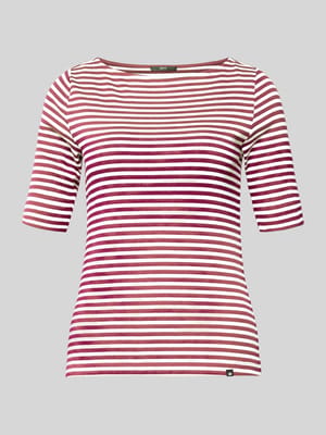 T-Shirt mit U-Boot-Ausschnitt und Label-Detail Shop The Look MANNEQUINE