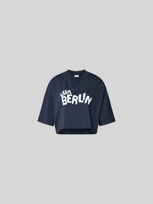 Cropped T-Shirt mit Logo-Print Shop The Look MANNEQUINE