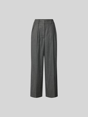 Stoffhose mit Bundfalten Shop The Look MANNEQUINE