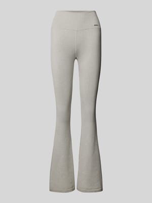 Flared Leggings mit Label-Detail Shop The Look MANNEQUINE