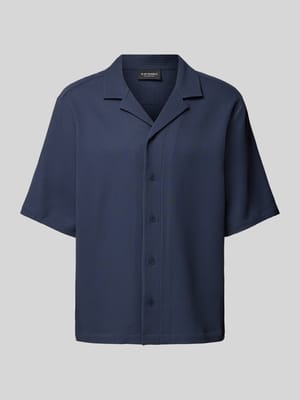 Oversized Freizeithemd mit Plisseefalten Modell 'Farold' Shop The Look MANNEQUINE