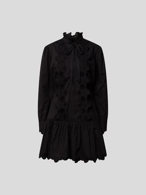 Minikleid mit Lochstickerei Shop The Look MANNEQUINE