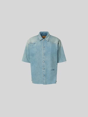 Relaxed Fit Jeanshemd mit Logo-Stitching Shop The Look MANNEQUINE