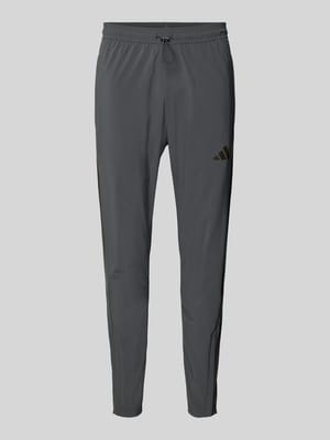 Regular Fit Jogpants mit elastischem Bund Modell 'TIRO' Shop The Look MANNEQUINE