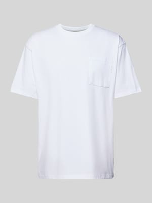 Oversized T-Shirt mit Brusttasche Modell 'CORE' Shop The Look MANNEQUINE