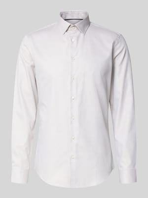 Slim Fit Business-Hemd mit Kentkragen Shop The Look MANNEQUINE