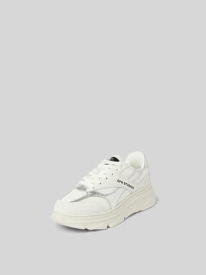 Sneaker mit Label-Detail Shop The Look MANNEQUINE