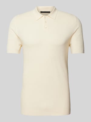 Slim Fit Poloshirt mit Strukturmuster Modell 'Triton' Shop The Look MANNEQUINE