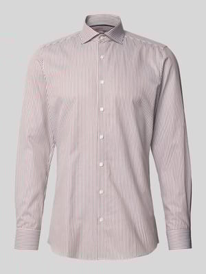 Slim Fit Business-Hemd mit Kentkragen Shop The Look MANNEQUINE