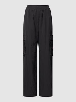 Trackpants mit Label-Patch Modell 'CLAIRE' Shop The Look MANNEQUINE