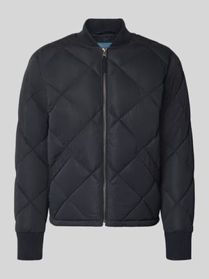 Regular Fit Steppjacke mit Stehkragen Shop The Look MANNEQUINE