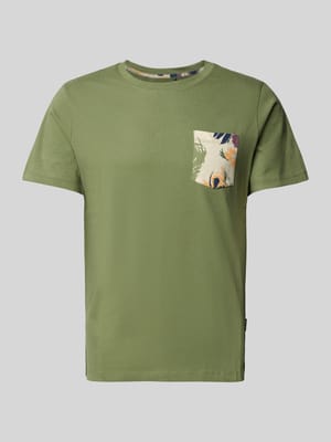 T-Shirt mit geripptem Rundhalsausschnitt Modell 'BHJEM' Shop The Look MANNEQUINE