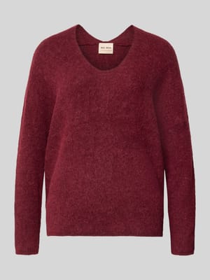 Strickpullover aus Woll-Mix mit V-Ausschnitt Modell 'THORA' Shop The Look MANNEQUINE