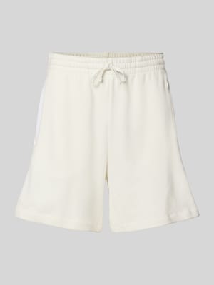Relaxed Fit Sweatshorts mit Logo-Badge Modell 'Sustainable' Shop The Look MANNEQUINE
