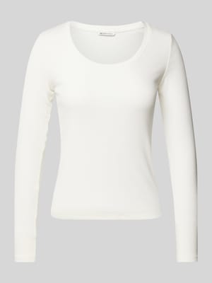 Tailliertes und Geripptes Langarmshirt mit Bio-Baumwolle-Anteil Shop The Look MANNEQUINE