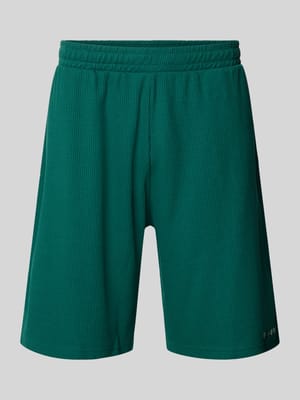 Straight Fit Sweatshorts mit Strukturmuster Shop The Look MANNEQUINE