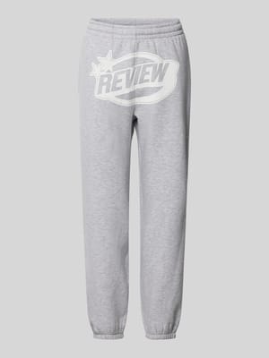 Regular Fit Sweatpants mit Label-Print Shop The Look MANNEQUINE