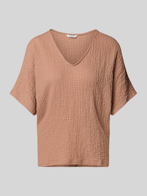 T-shirt met V-hals, model 'UMMI' Shop The Look MANNEQUINE