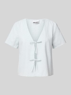 Bluse mit Bindeverschluss und V-Ausschnitt Shop The Look MANNEQUINE