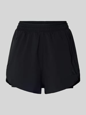 Szorty o kroju regular fit z kieszeniami zapinanymi na zamek błyskawiczny Shop The Look MANNEQUINE