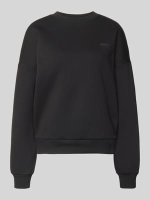 Basic Sweater mit Rundhalsausschnitt und Bündchen am Ärmel Shop The Look MANNEQUINE