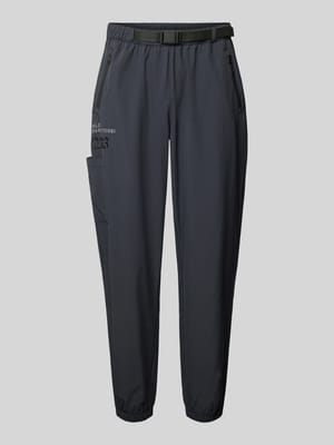 Trackpants mit Reißverschlusstaschen Modell 'HALO MOVE' Shop The Look MANNEQUINE