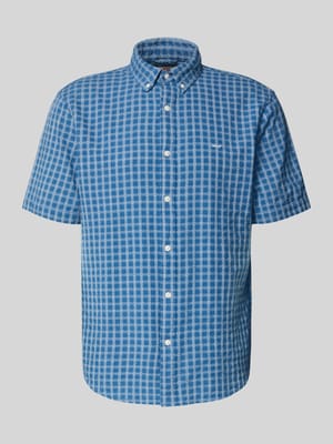 Relaxed Fit Freizeithemd aus reiner Baumwolle Modell 'AUTHENTIC BUTTON DOWN' Shop The Look MANNEQUINE