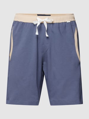 Shorts mit seitlichen Eingrifftaschen Shop The Look MANNEQUINE