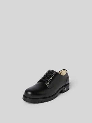 Schnürschuhe aus echtem Leder Shop The Look MANNEQUINE