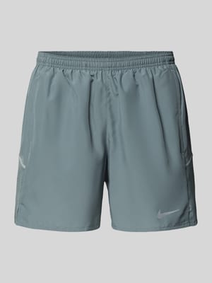 Shorts mit seitlichen Eingrifftaschen und Logo-Print Shop The Look MANNEQUINE