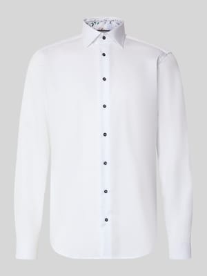 Slim Fit Business-Hemd mit Kentkragen Shop The Look MANNEQUINE