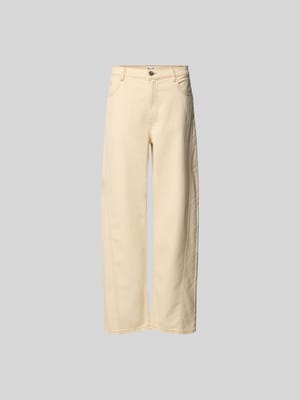 Straight Fit Jeans mit Ziernähten Shop The Look MANNEQUINE