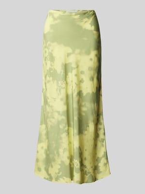 Długa spódnica z efektem batiku model ‘MILAJAANA BLOMMAA’ Shop The Look MANNEQUINE