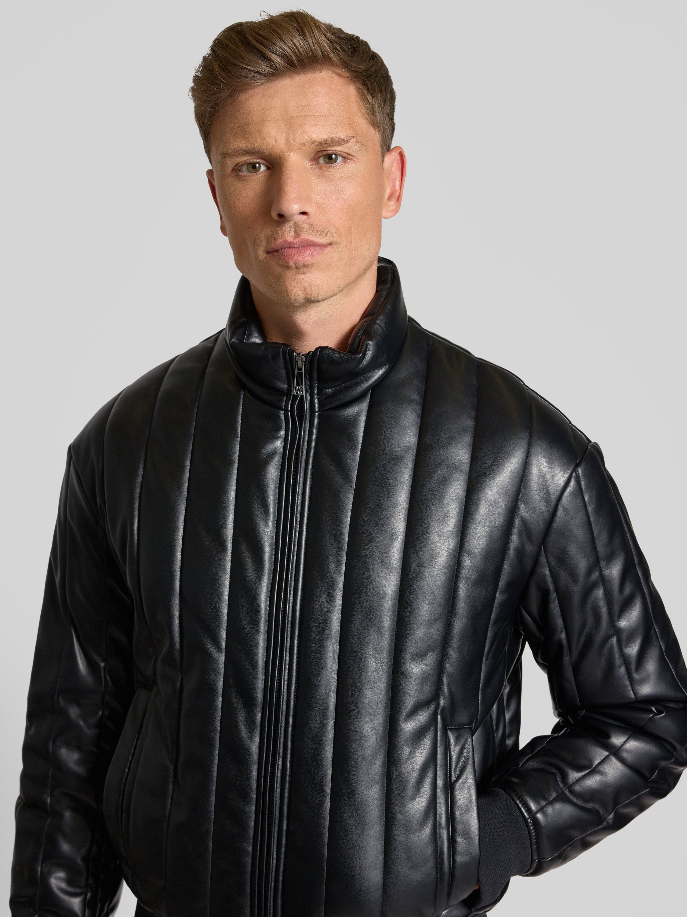 Armani Exchange Blouson in Leder-Optik mit Zweiwege-Reißverschluss