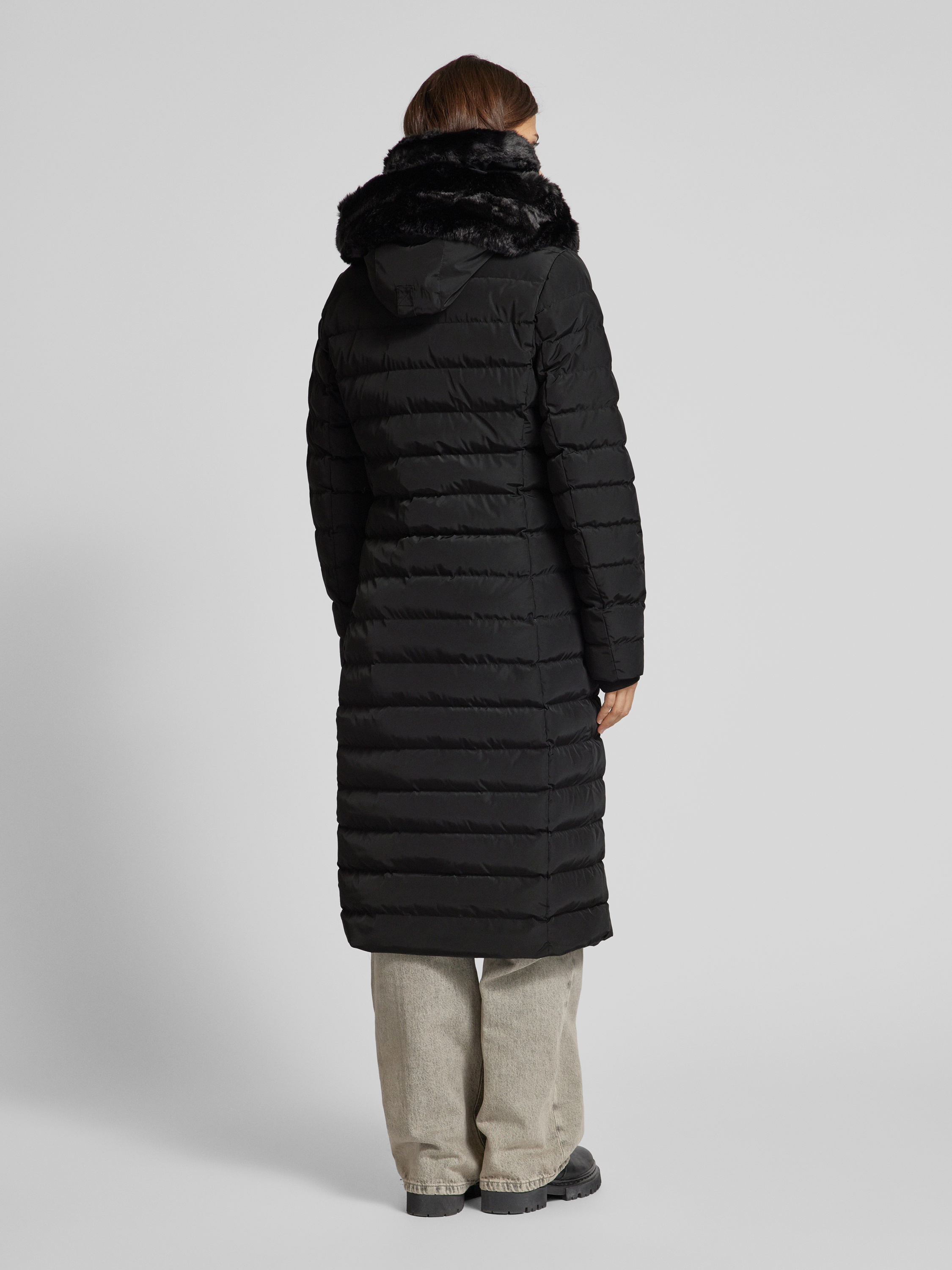 Wellensteyn Steppmantel mit Kapuze Modell 'SANTORIN' (black