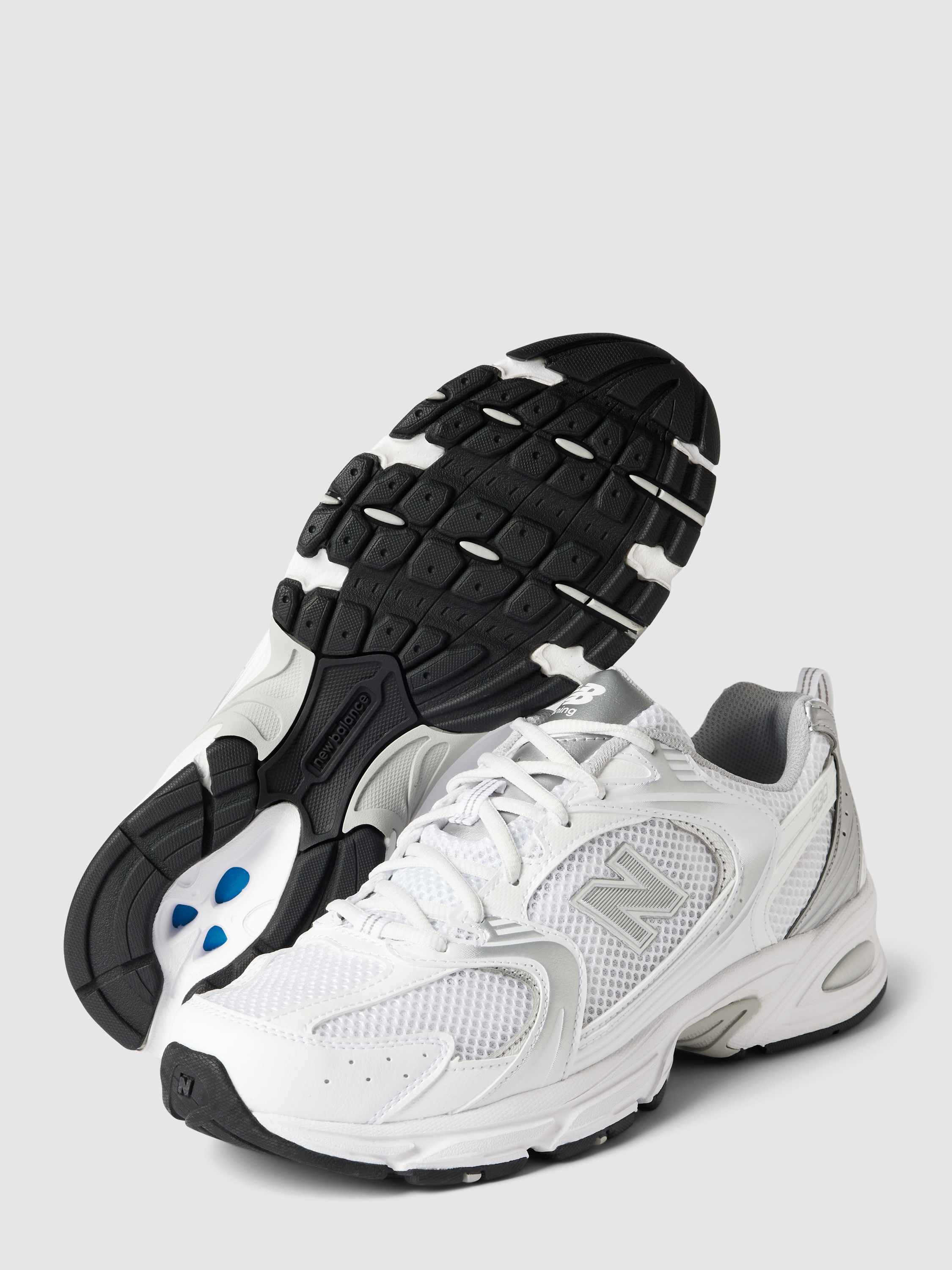 New Balance Sneaker mit Label-Details (weiss) online kaufen