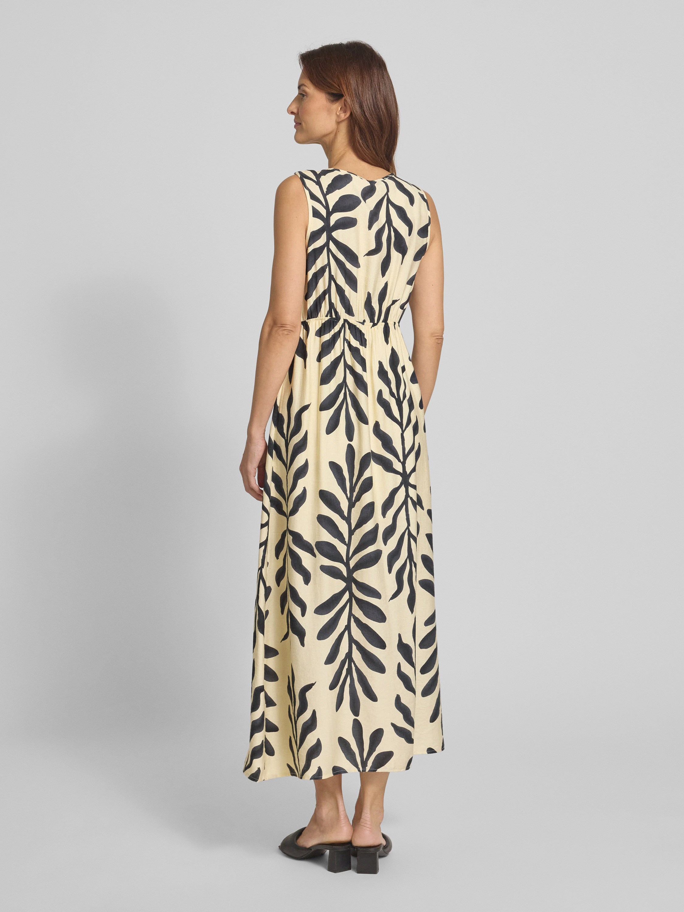 Bbonlinedress Cocktailjurk voor dames, V-hals, 3/4-mouwen, theejurk, midi-feestjurk, M