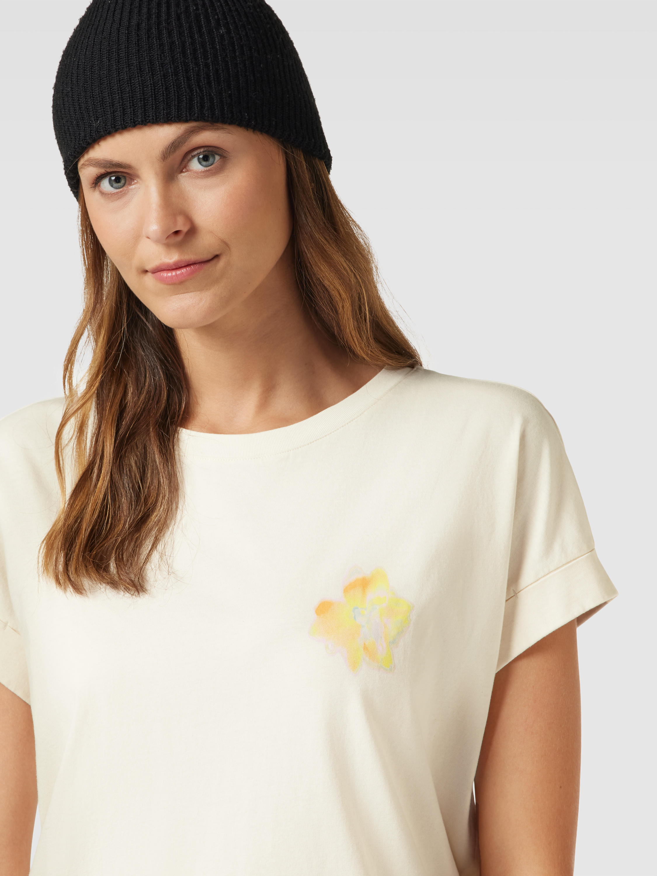 Stilvolle Armed Angels T Shirt Fotos