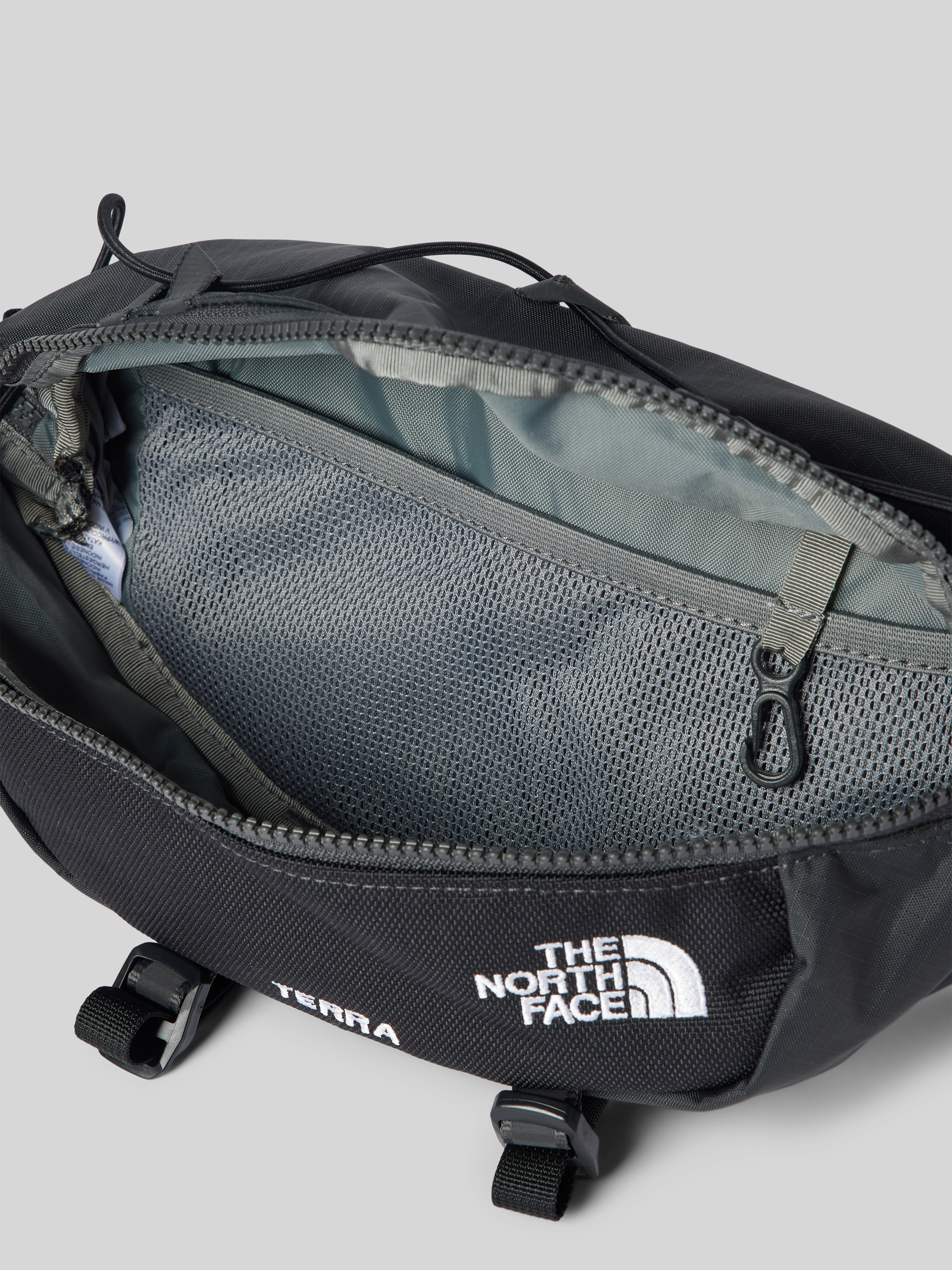 Kup online The North Face Saszetka nerka z wyhaftowanym logo