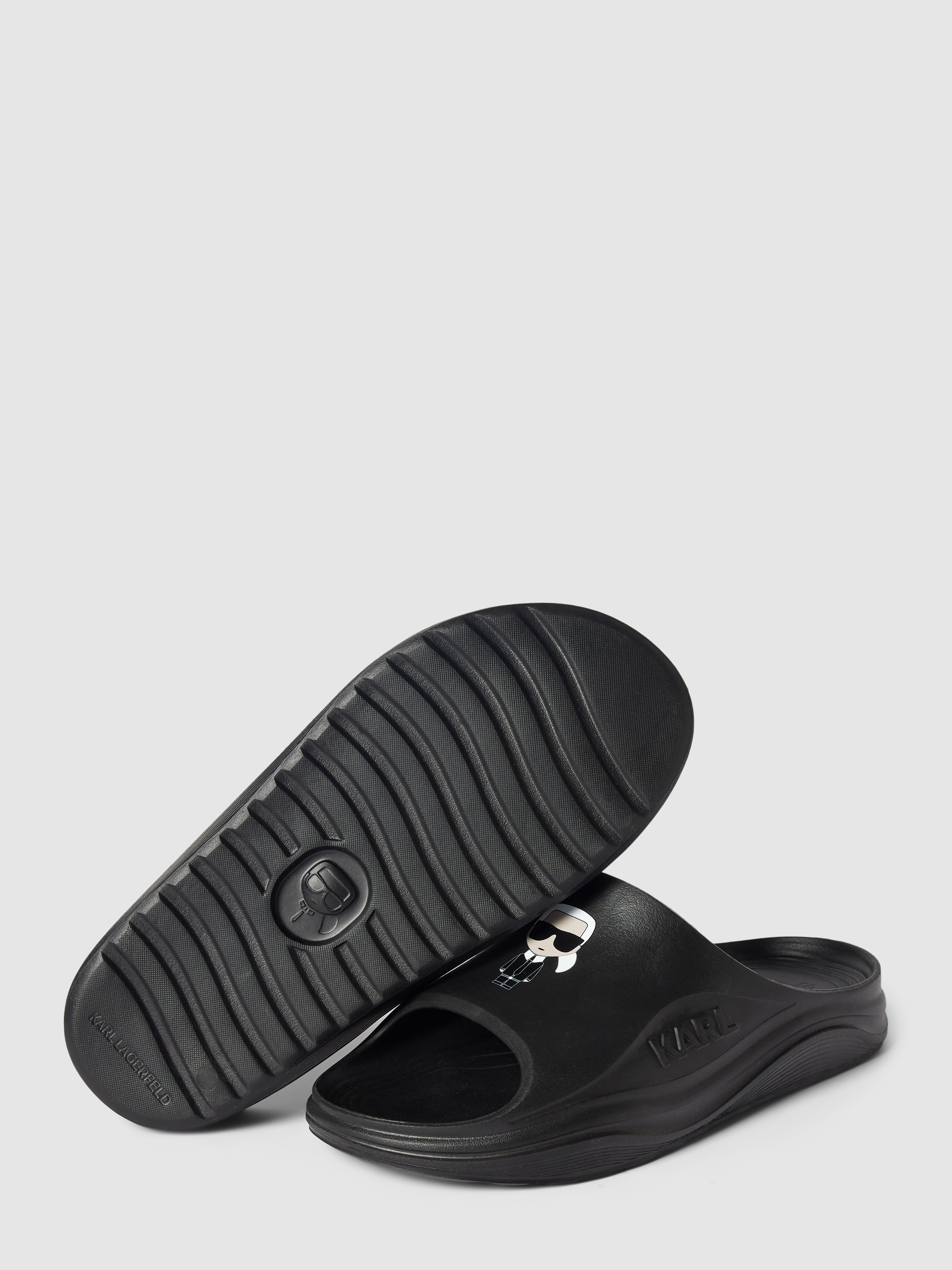 サンダル Karl Lagerfeld KL75008 SKOONA MAISON KARL Slides Karl Lagerfeld 45 Skoona Maison Slides Kl75008 Sandals Black